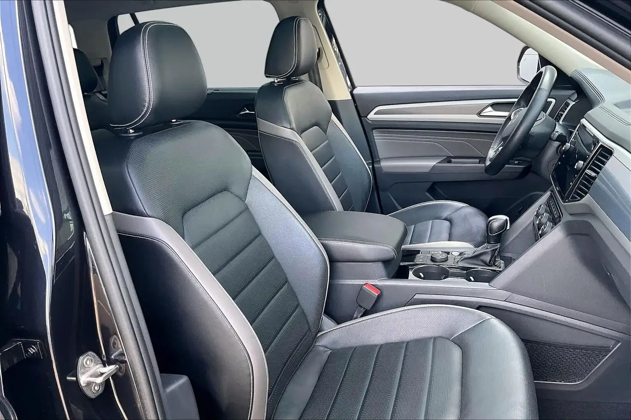 Volkswagen Atlas photo Volkswagen Atlas