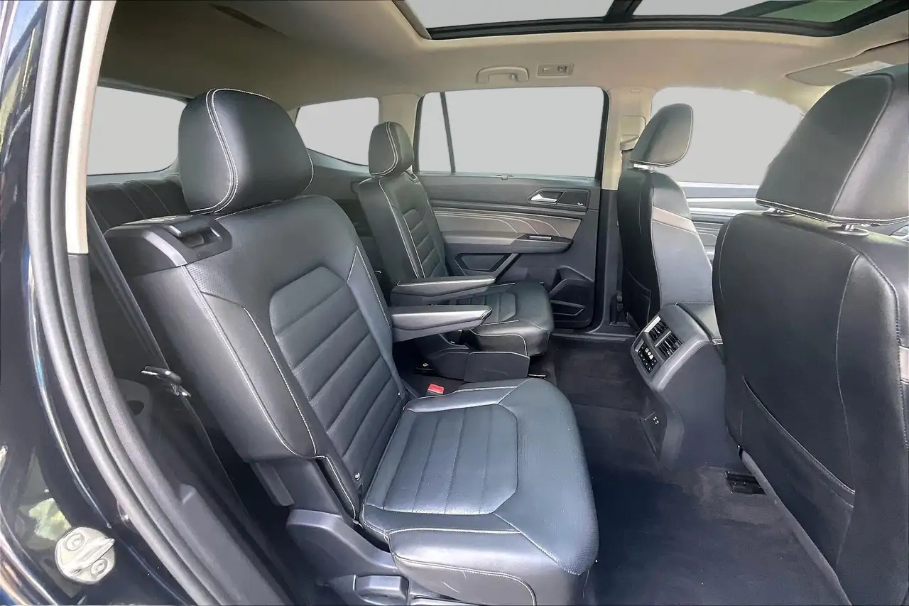 Volkswagen Atlas photo Volkswagen Atlas