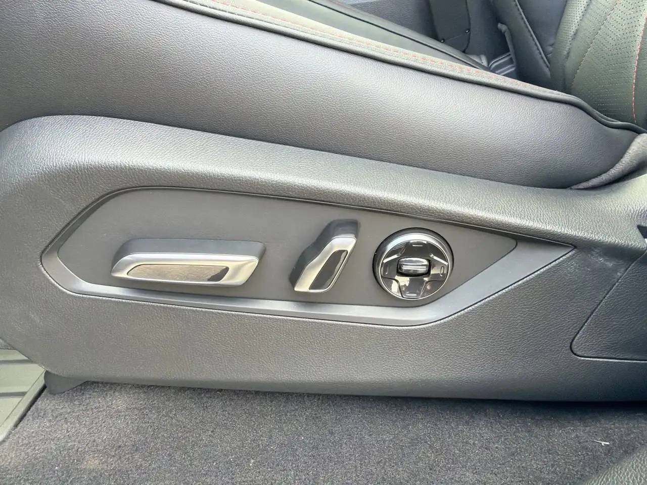Acura MDX снимка Acura MDX