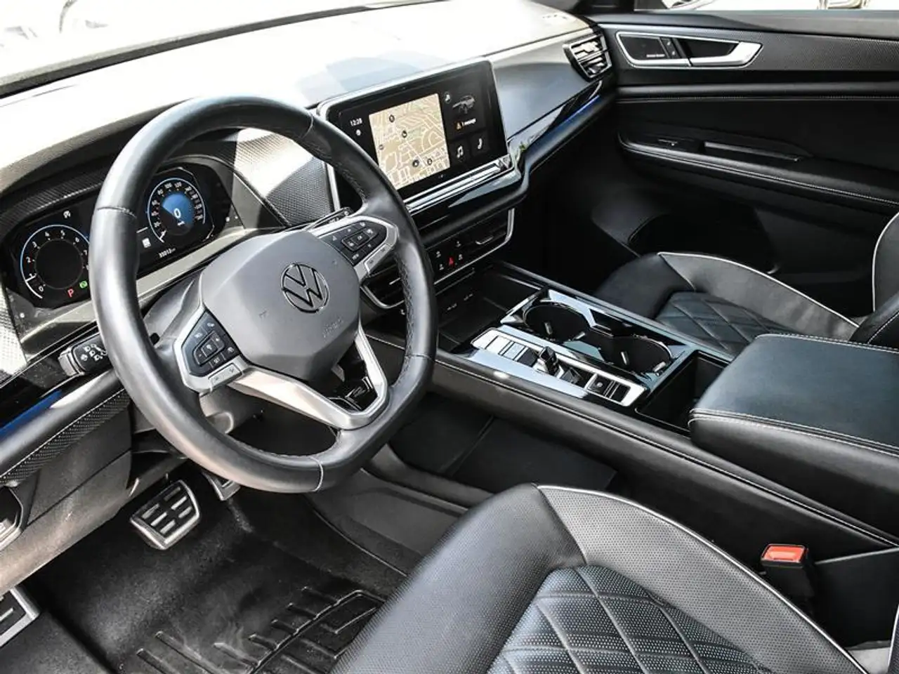 Volkswagen Atlas photo Volkswagen Atlas