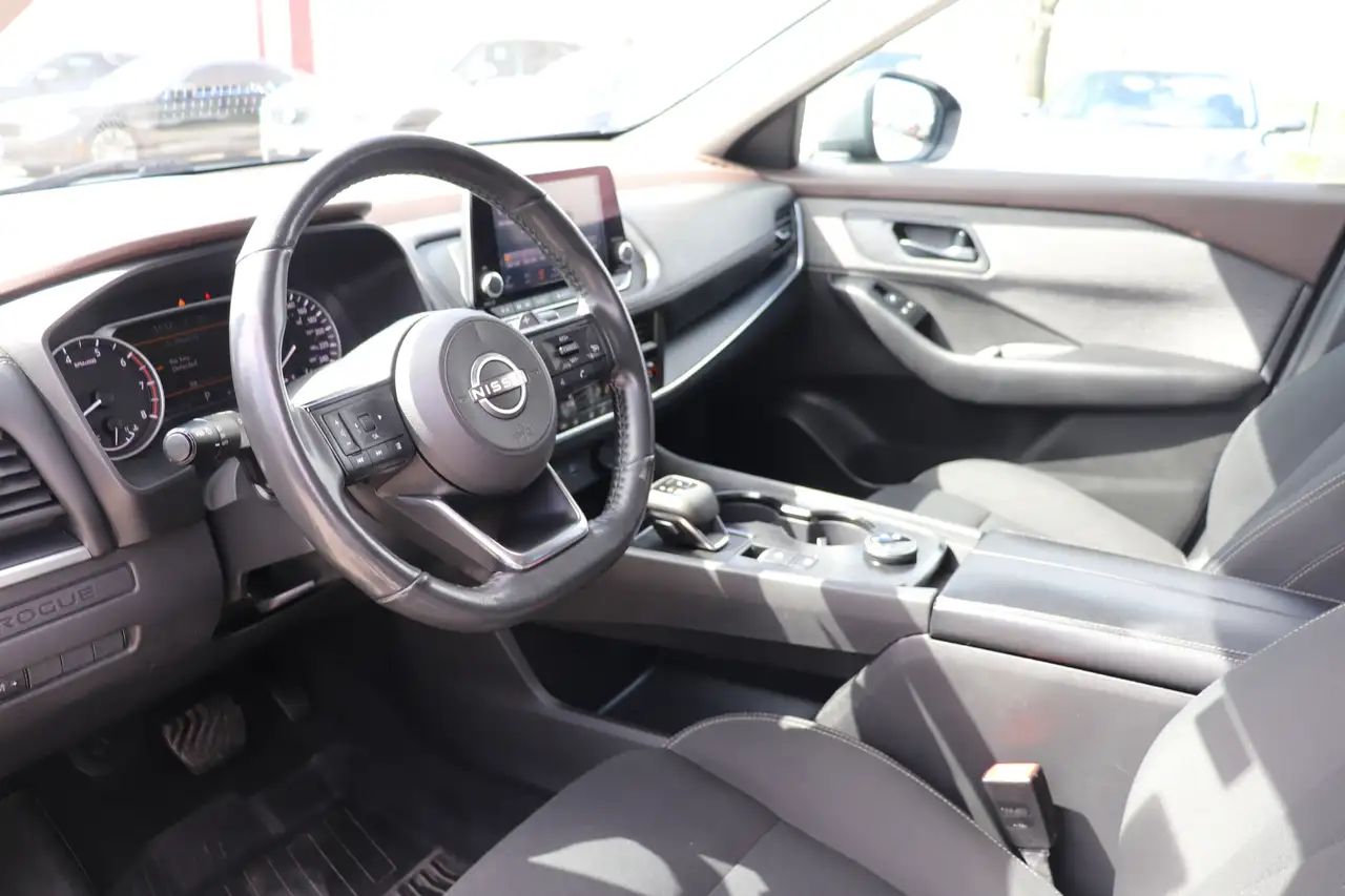 Nissan Rogue снимка Nissan Rogue