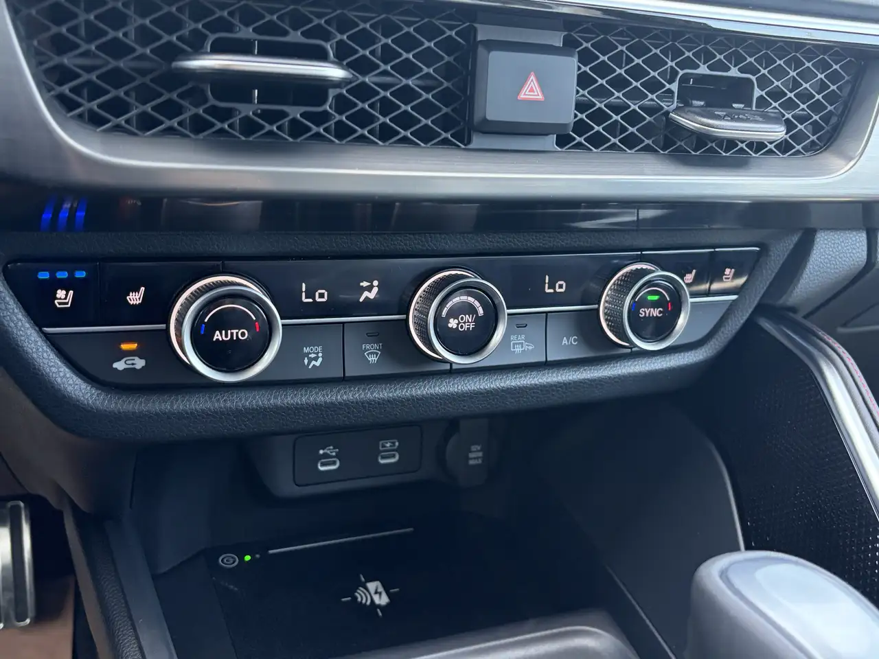 Acura ADX снимка Acura ADX