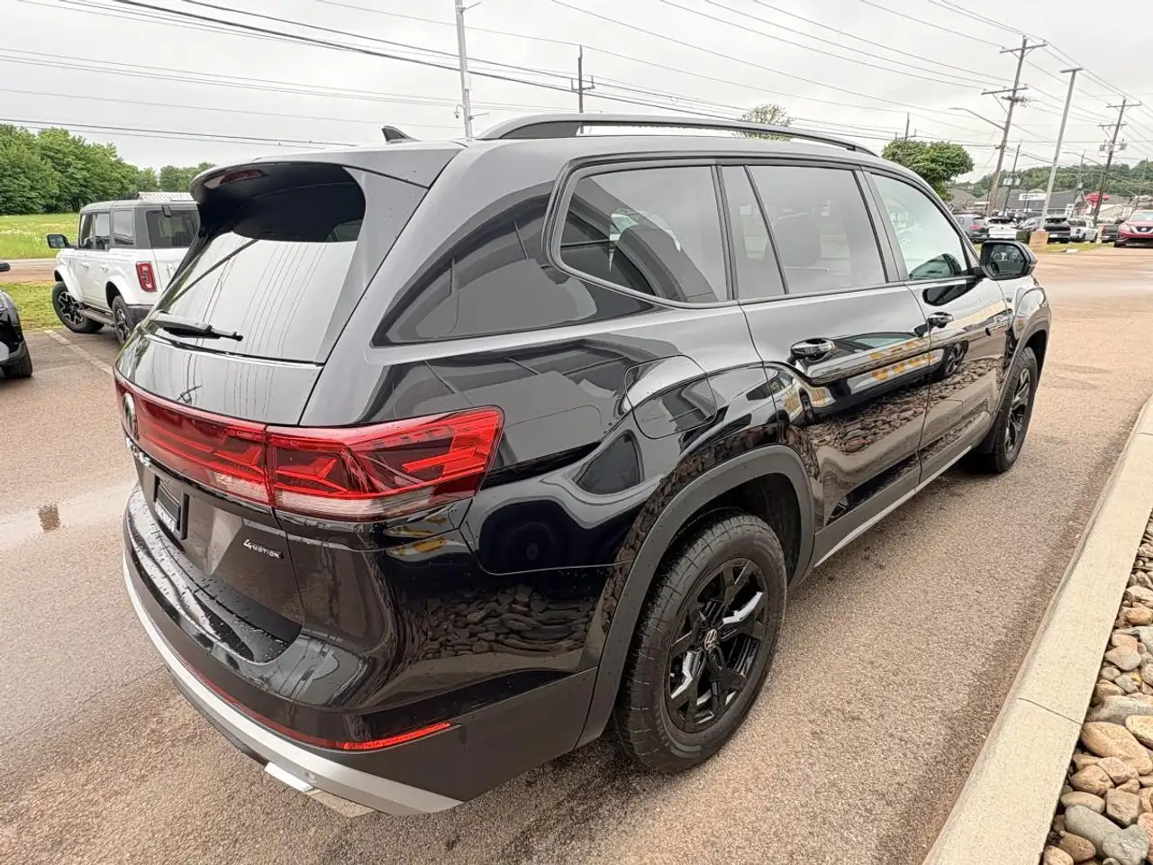 Volkswagen Atlas photo Volkswagen Atlas