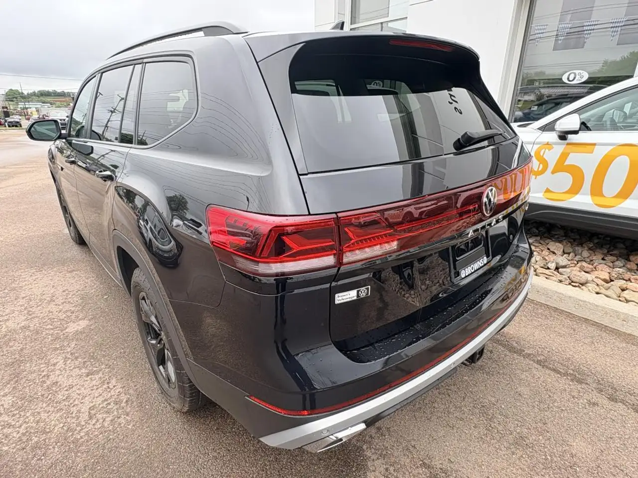 Volkswagen Atlas photo Volkswagen Atlas