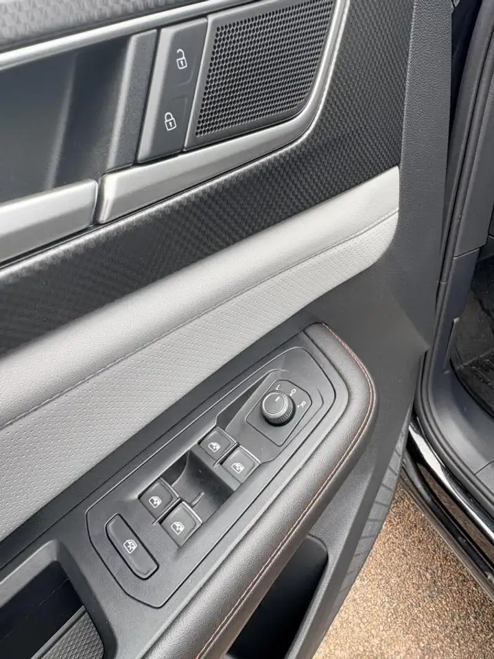 Volkswagen Atlas photo Volkswagen Atlas
