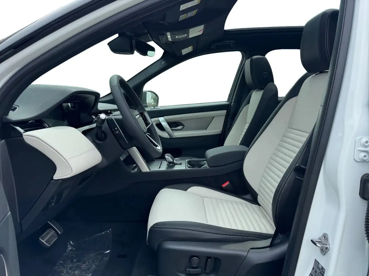 Land Rover Discovery Sport снимка Land Rover Discovery Sport