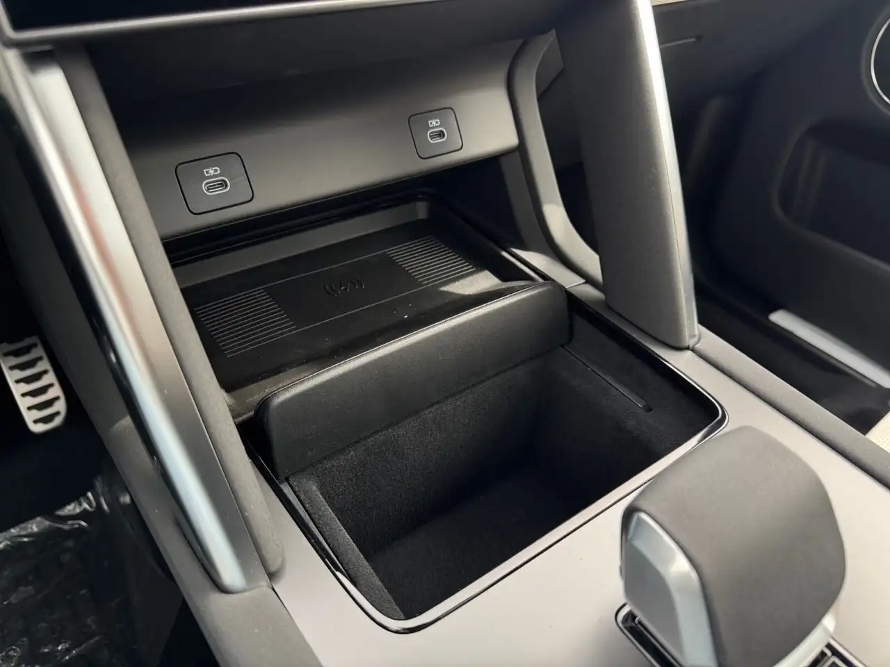 Land Rover Discovery Sport снимка Land Rover Discovery Sport