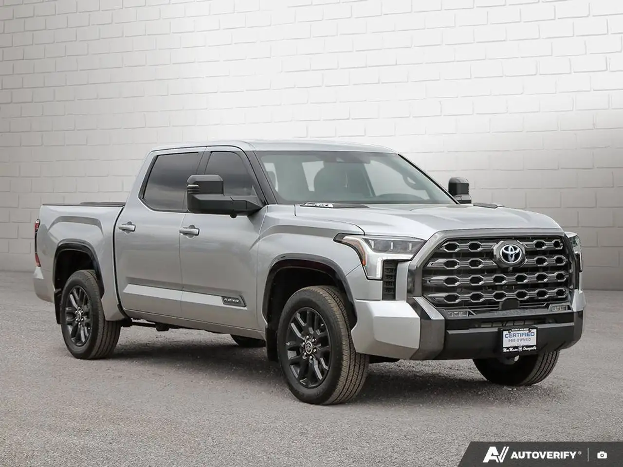 Toyota Tundra снимка Toyota Tundra
