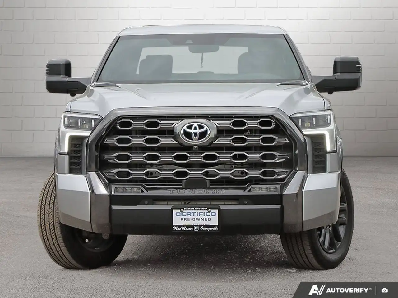 Toyota Tundra снимка Toyota Tundra