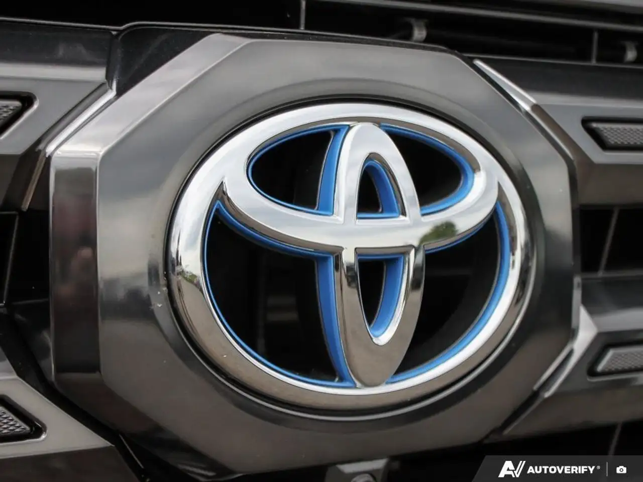 Toyota Tundra снимка Toyota Tundra