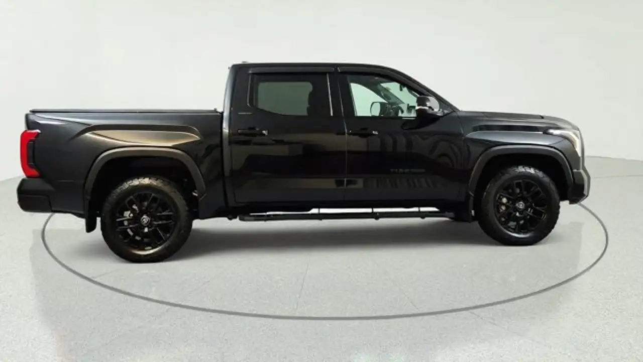 Toyota Tundra photo Toyota Tundra