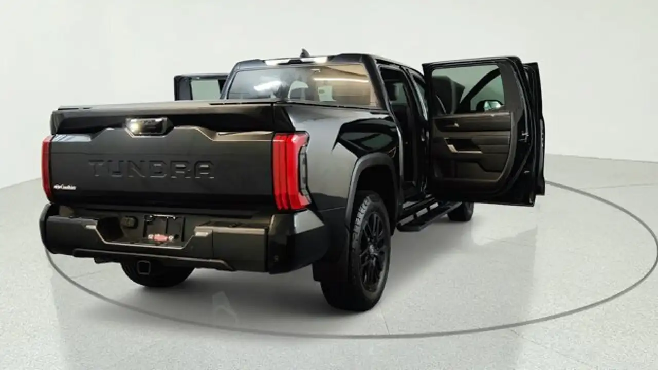 Toyota Tundra photo Toyota Tundra