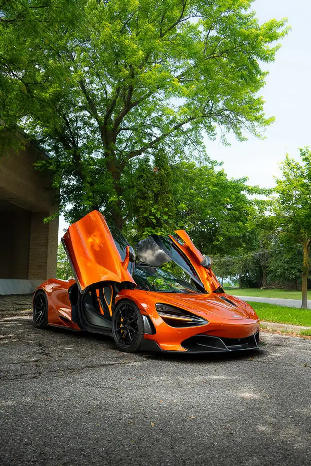 McLaren 720S снимка McLaren 720S