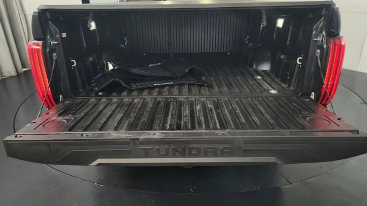 Toyota Tundra photo Toyota Tundra