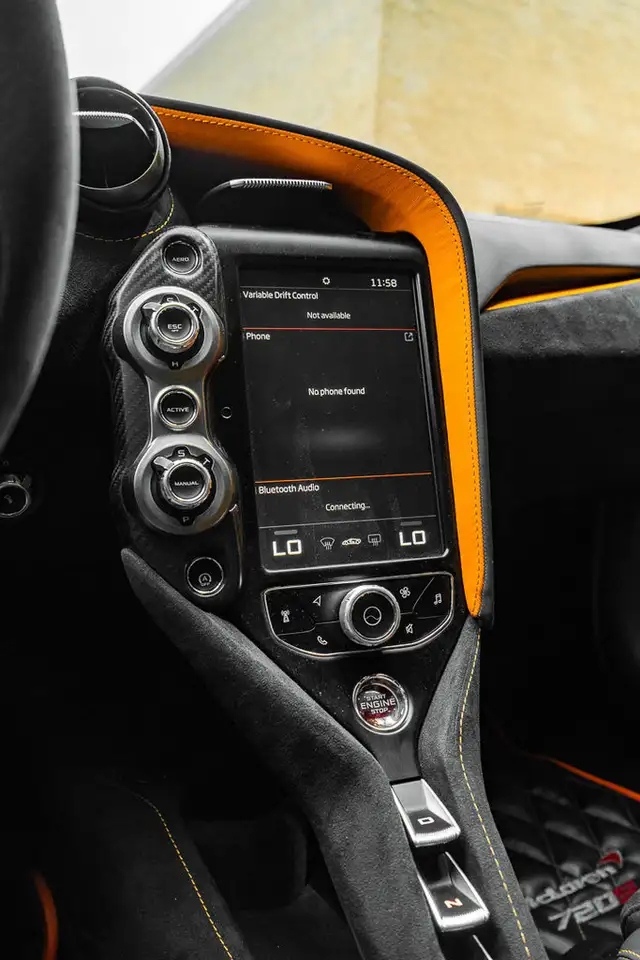 McLaren 720S снимка McLaren 720S