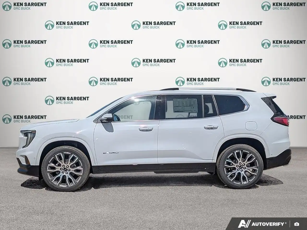 GMC Acadia снимка GMC Acadia