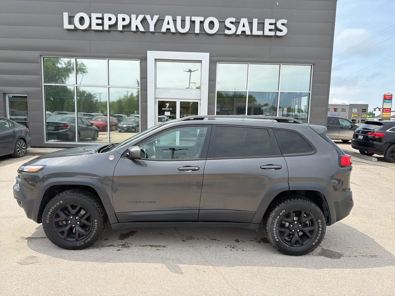 Jeep Cherokee photo Jeep Cherokee