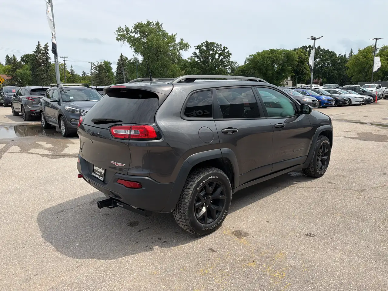 Jeep Cherokee photo Jeep Cherokee