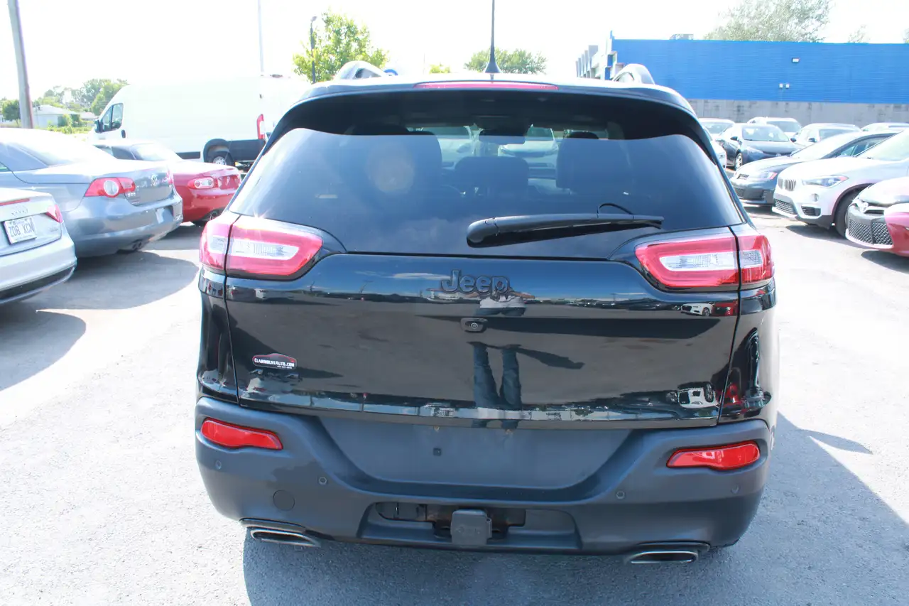 Jeep Cherokee photo Jeep Cherokee
