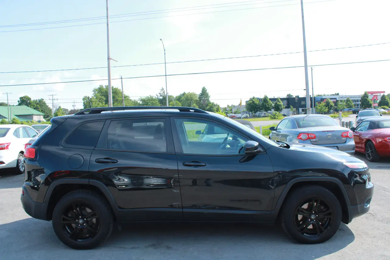 Jeep Cherokee photo Jeep Cherokee
