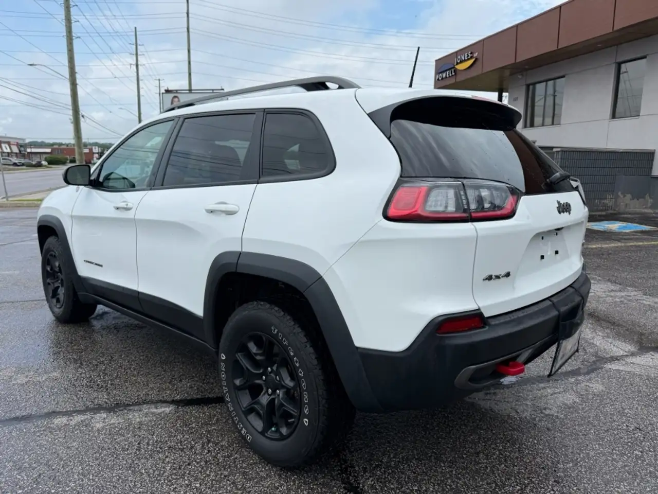 Jeep Cherokee снимка Jeep Cherokee