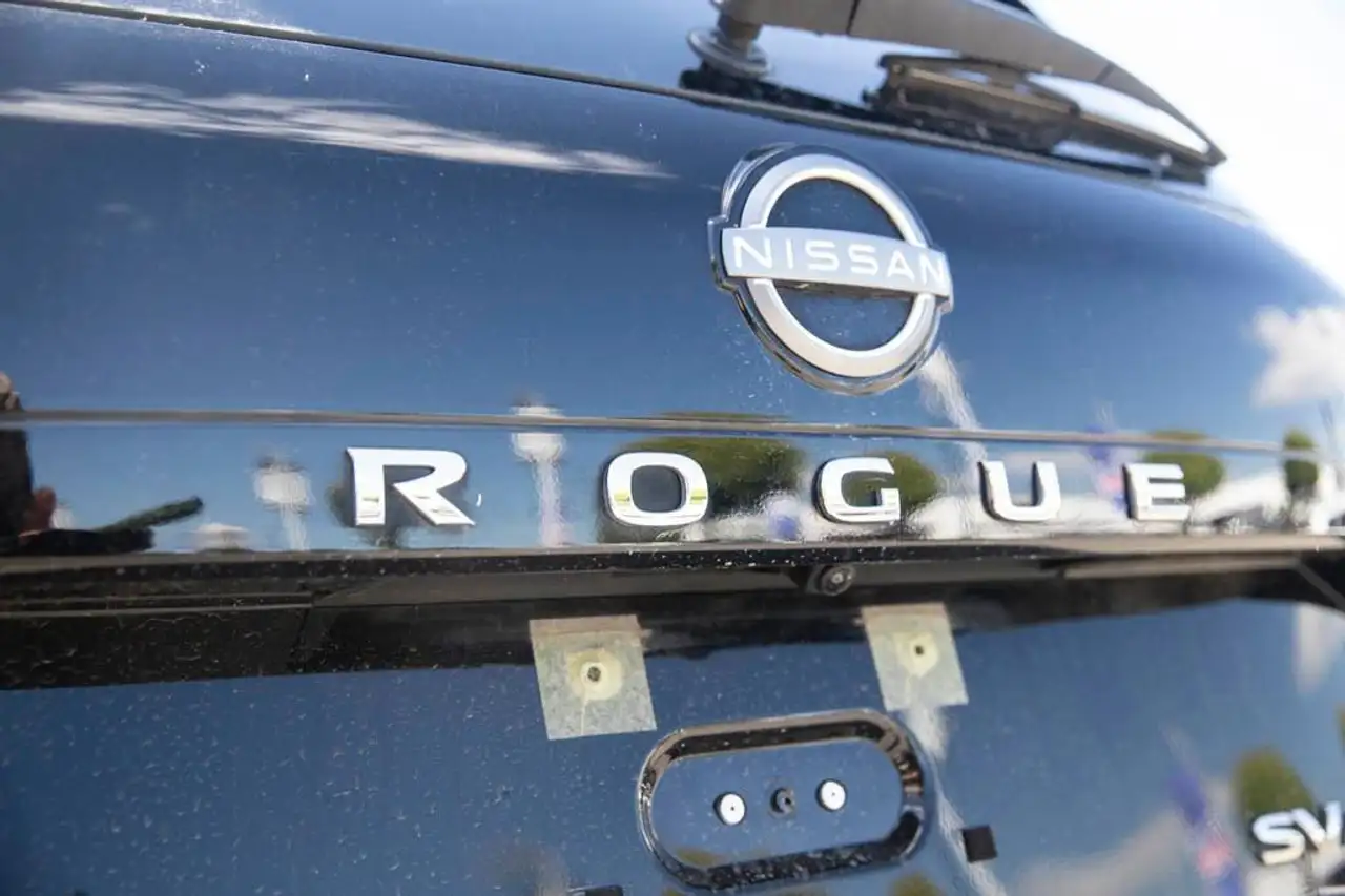 Nissan Rogue снимка Nissan Rogue