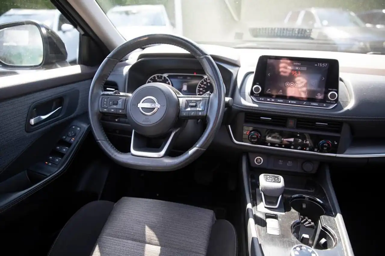 Nissan Rogue снимка Nissan Rogue