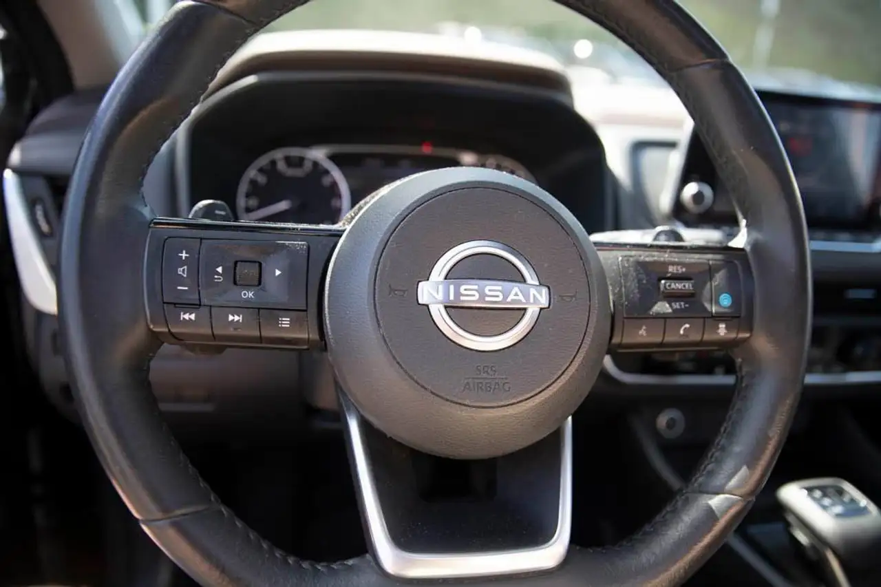 Nissan Rogue снимка Nissan Rogue