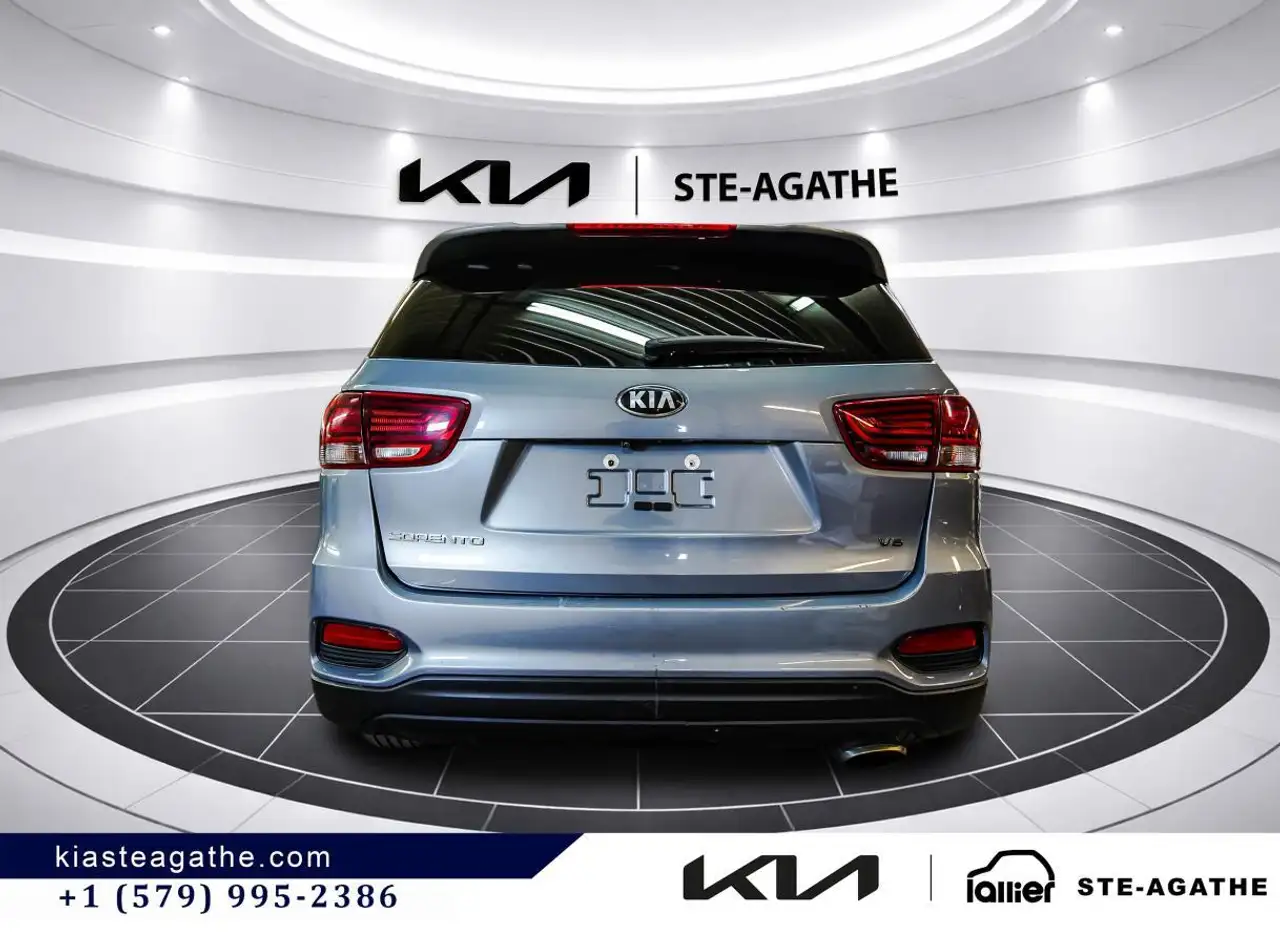 Kia Sorento photo Kia Sorento