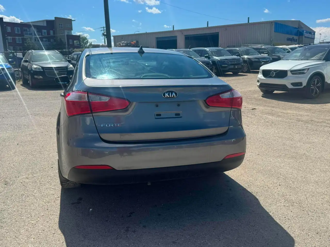 Kia Forte снимка Kia Forte