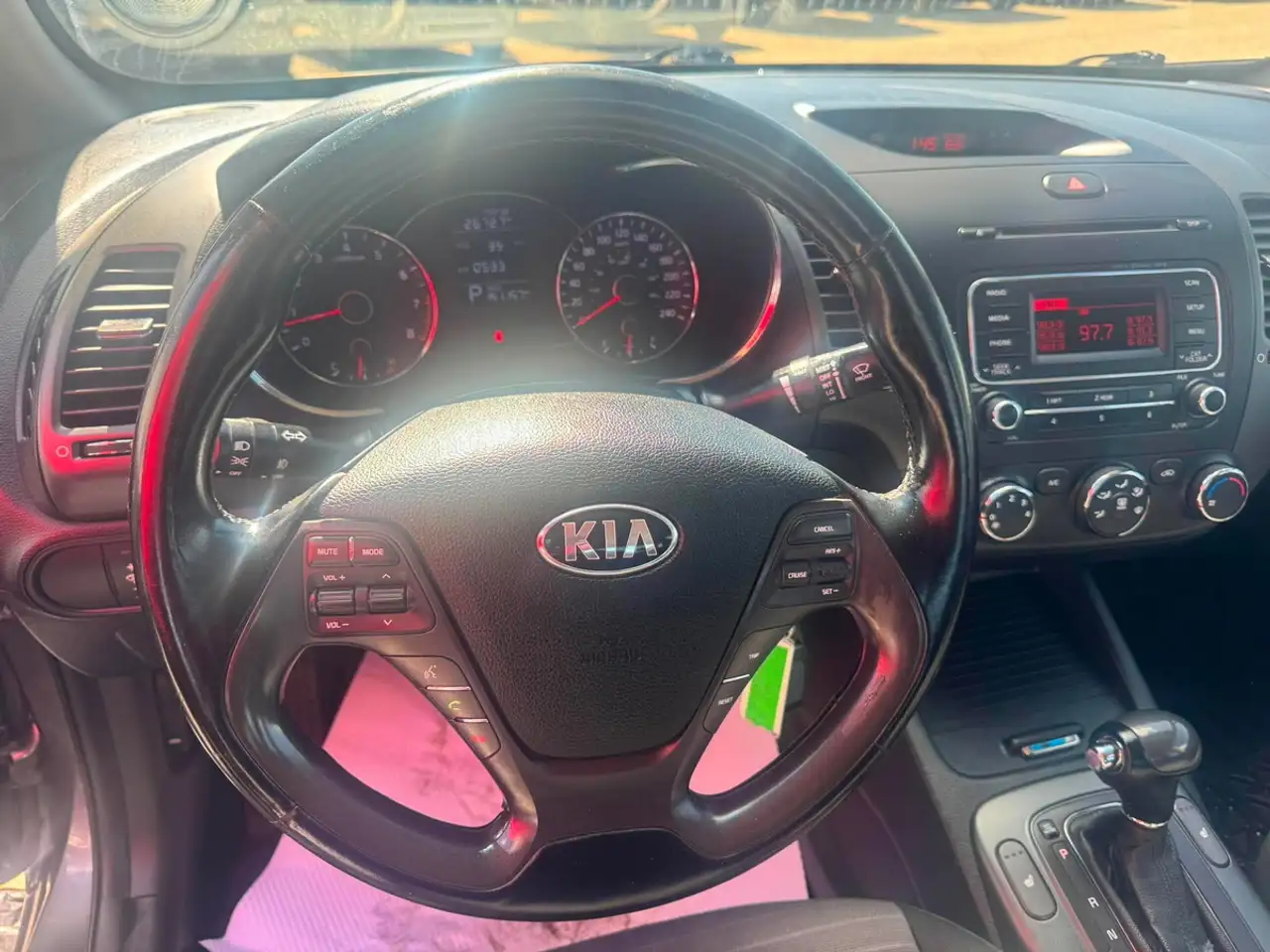 Kia Forte снимка Kia Forte