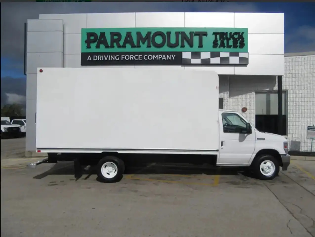 Ford E-450 photo Ford E-450