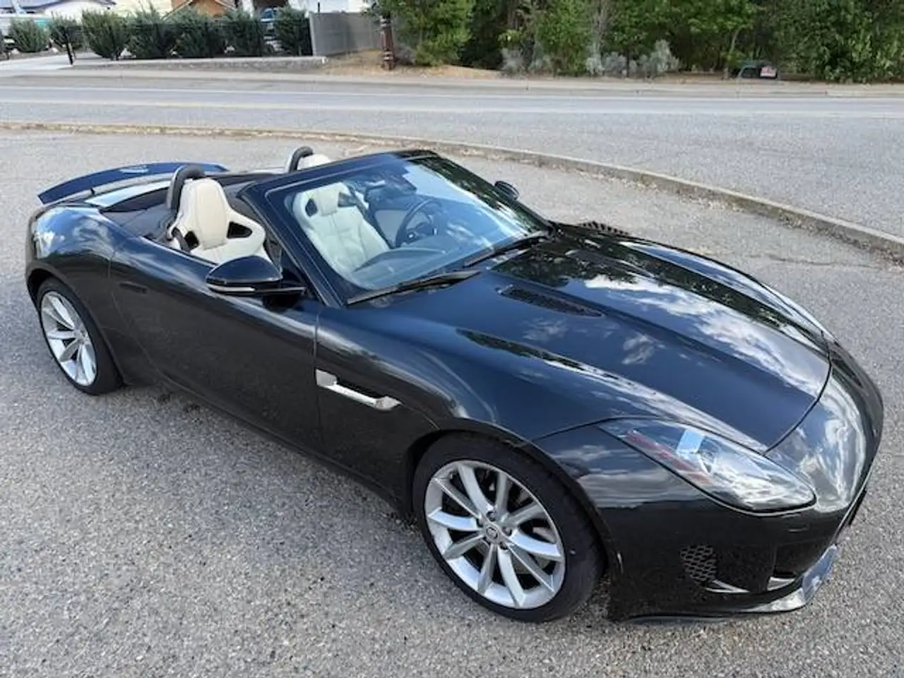 Jaguar F-Type photo Jaguar F-Type