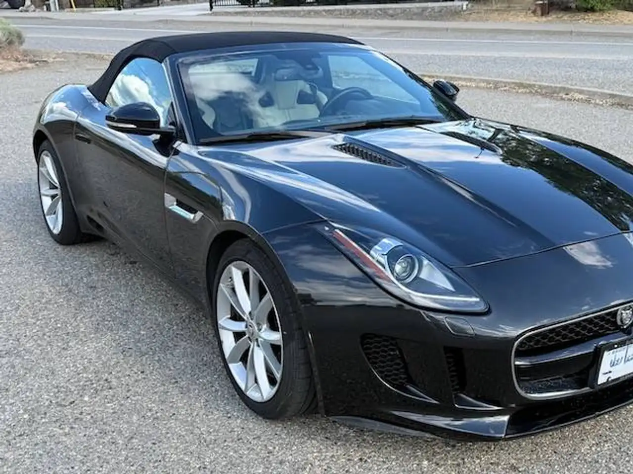 Jaguar F-Type photo Jaguar F-Type