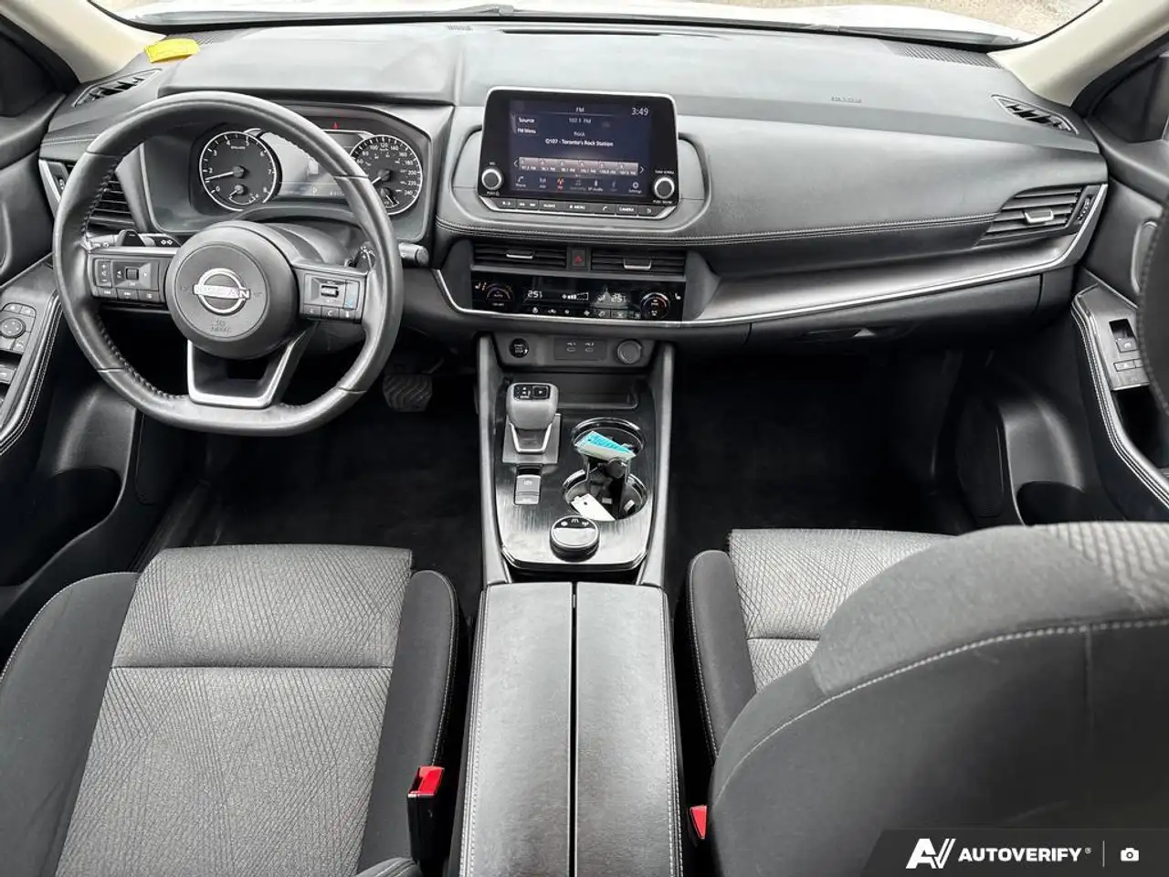 Nissan Rogue photo Nissan Rogue