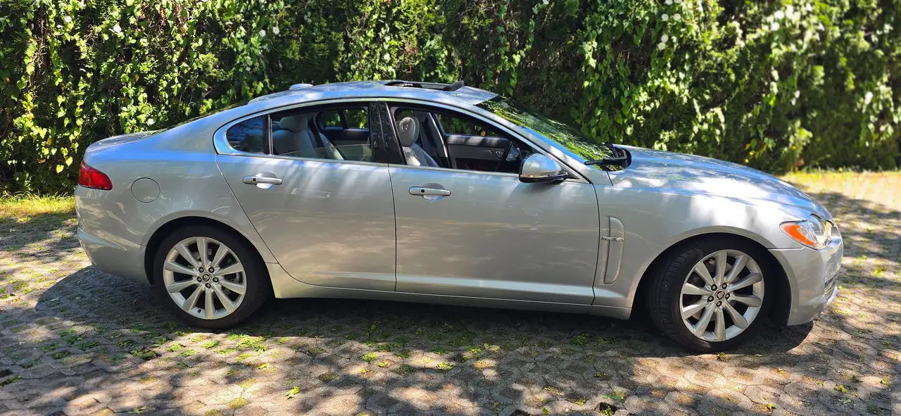 2011 Jaguar XF