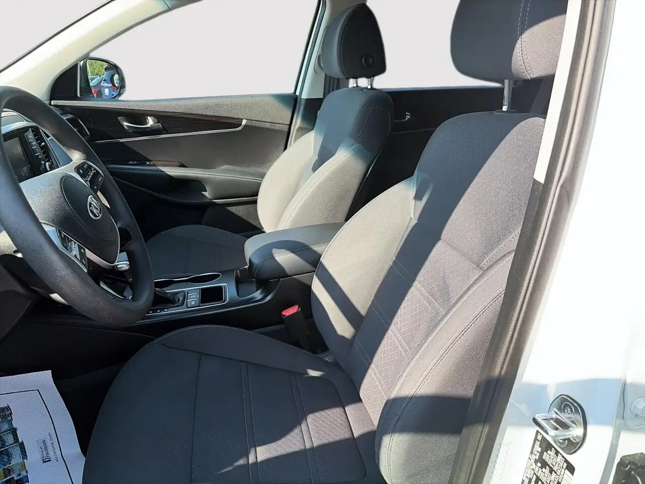 Kia Sorento photo Kia Sorento