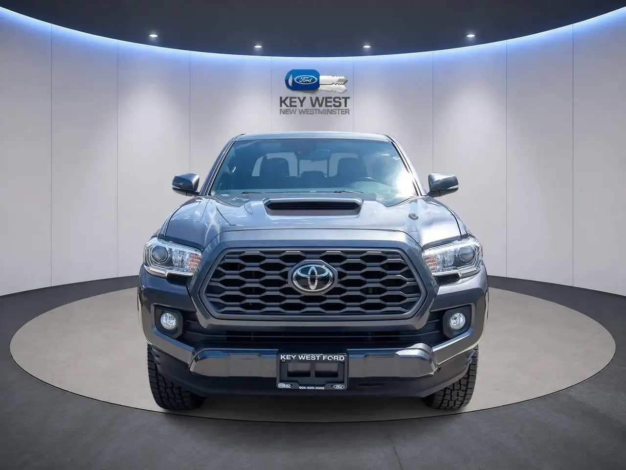 Toyota Tacoma снимка Toyota Tacoma