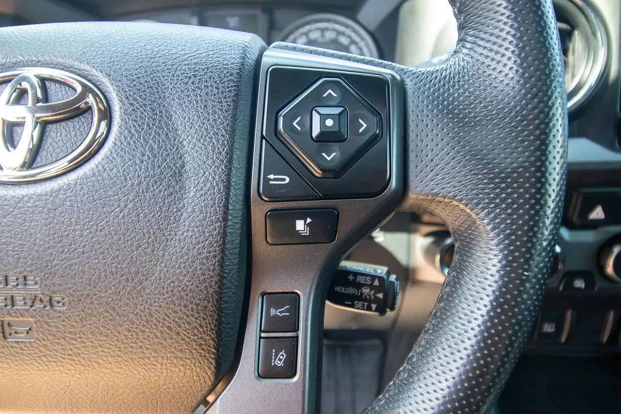 Toyota Tacoma снимка Toyota Tacoma
