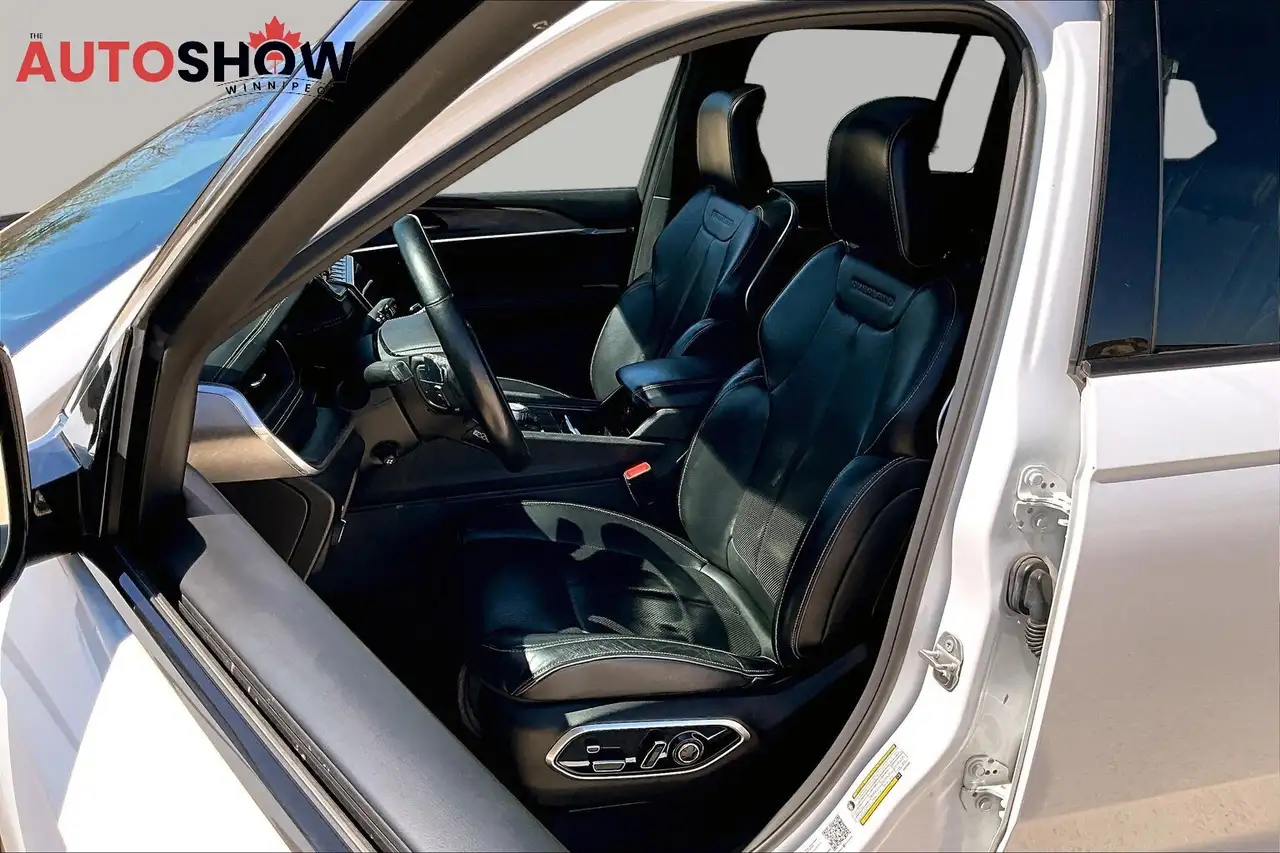 Jeep Grand Cherokee fotografie Jeep Grand Cherokee