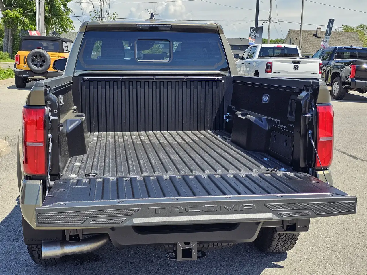 Toyota Tacoma photo Toyota Tacoma