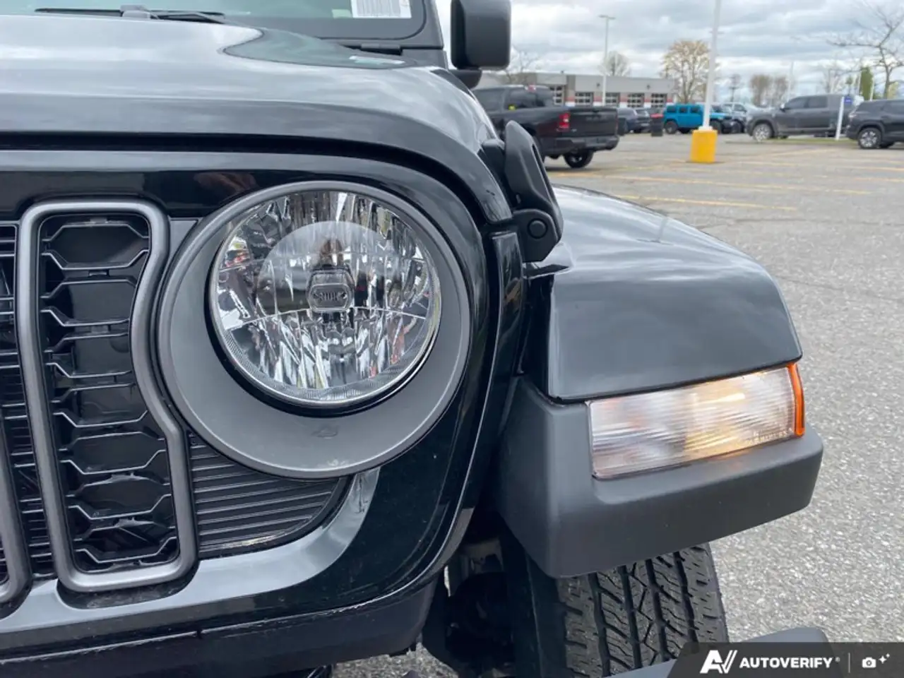 Jeep Gladiator снимка Jeep Gladiator