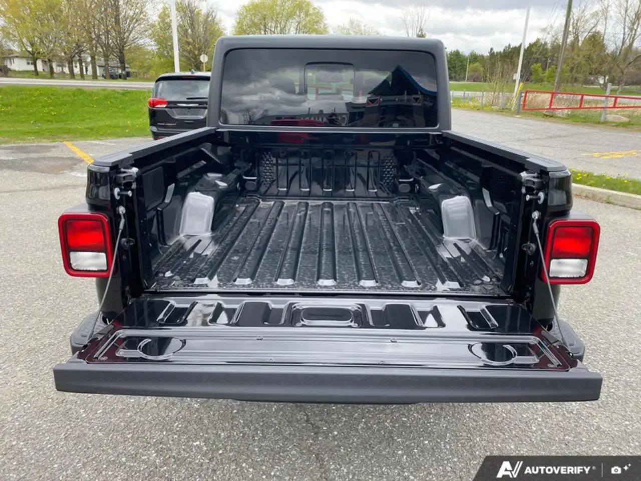 Jeep Gladiator снимка Jeep Gladiator