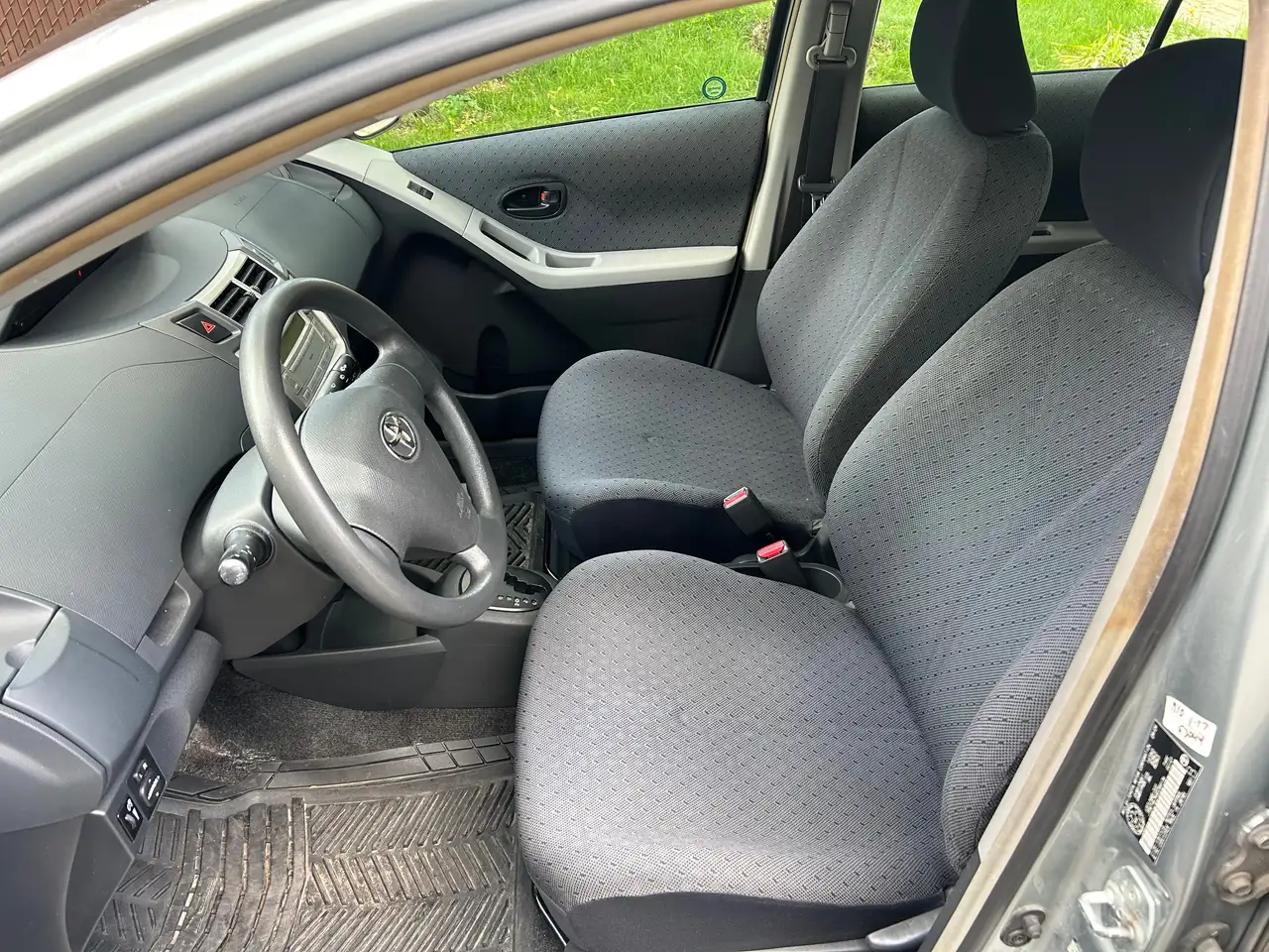 Toyota Yaris photo Toyota Yaris