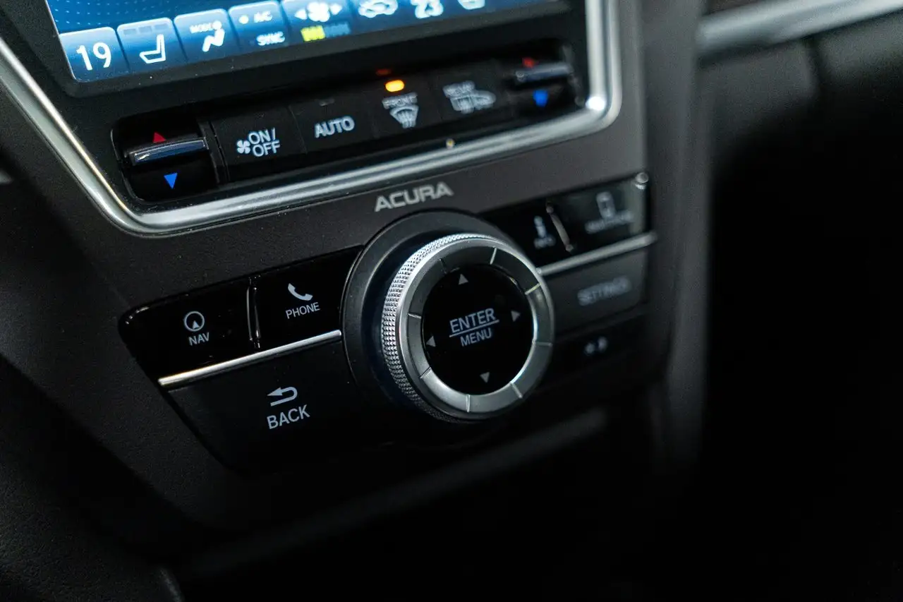 Acura MDX снимка Acura MDX