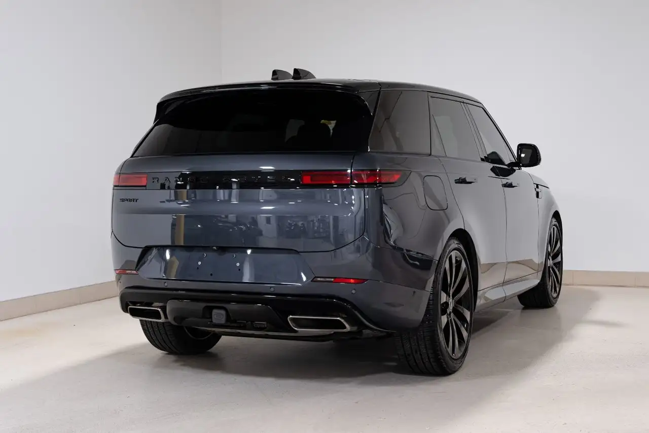 Land Rover Range Rover Sport photo Land Rover Range Rover Sport