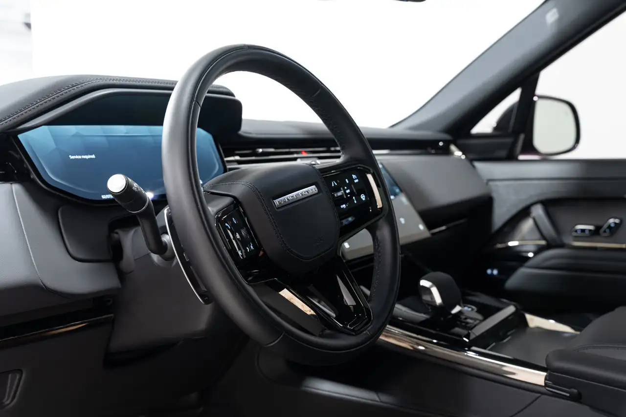 Land Rover Range Rover Sport photo Land Rover Range Rover Sport