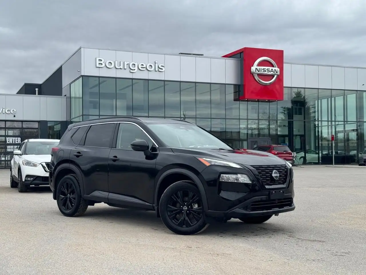 Nissan Rogue снимка Nissan Rogue