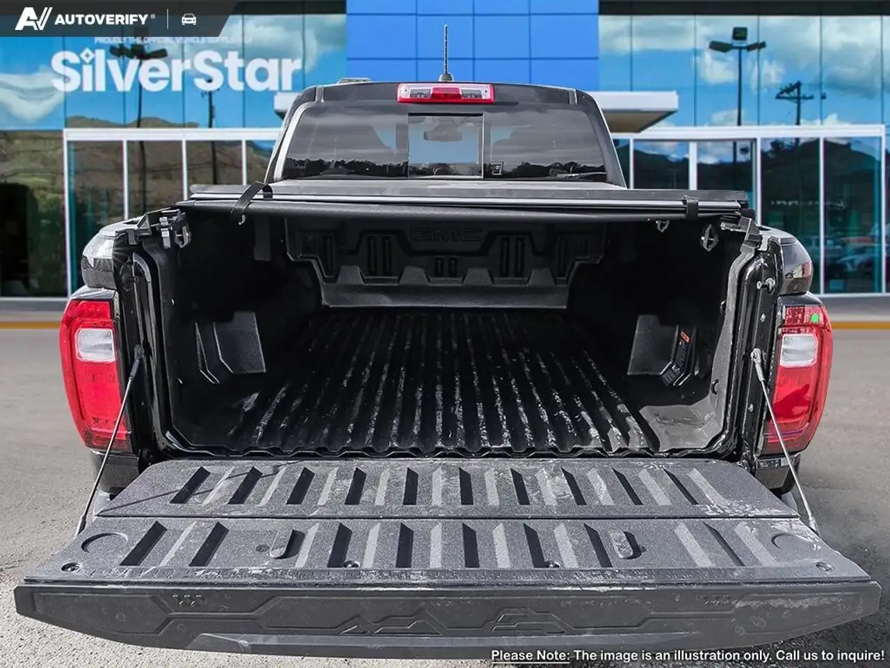 GMC Canyon photo GMC Canyon