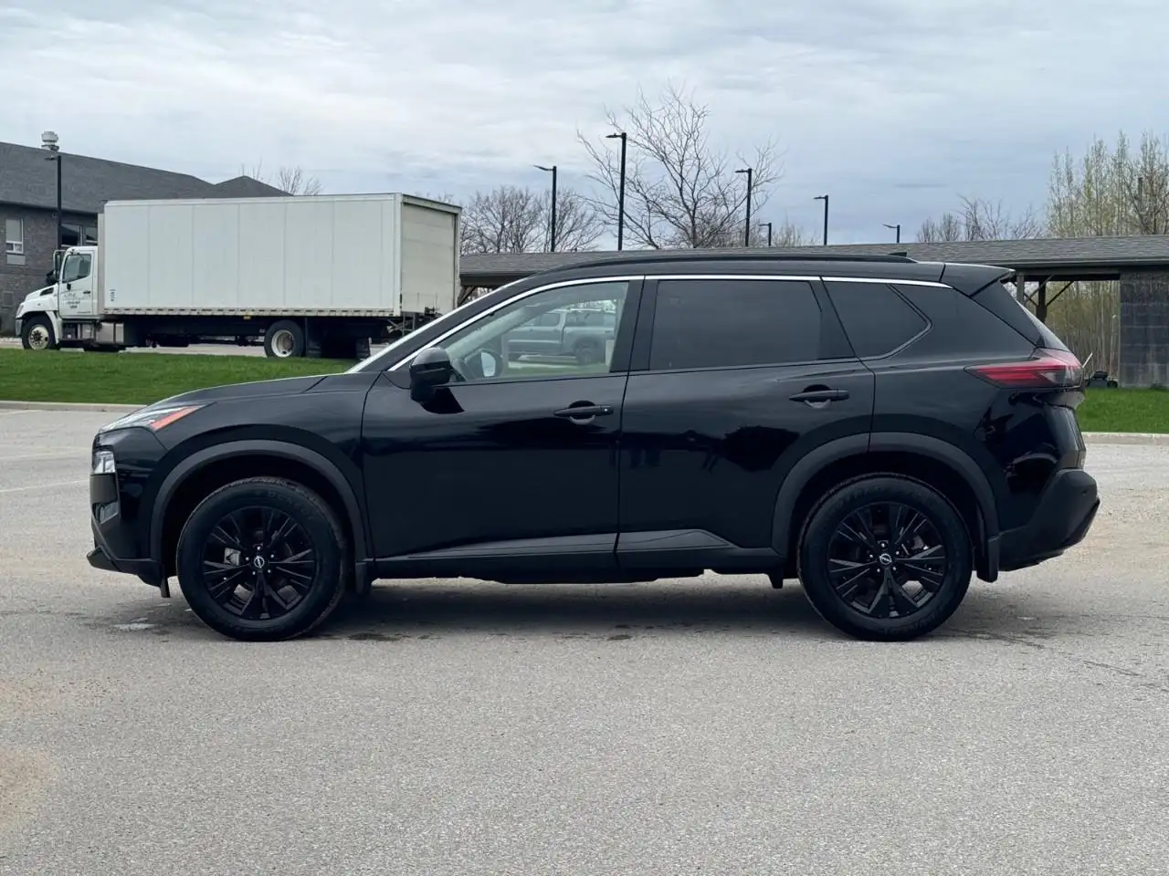 Nissan Rogue снимка Nissan Rogue